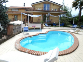 Отель Bed and Breakfast Villa Algi  Коррополи